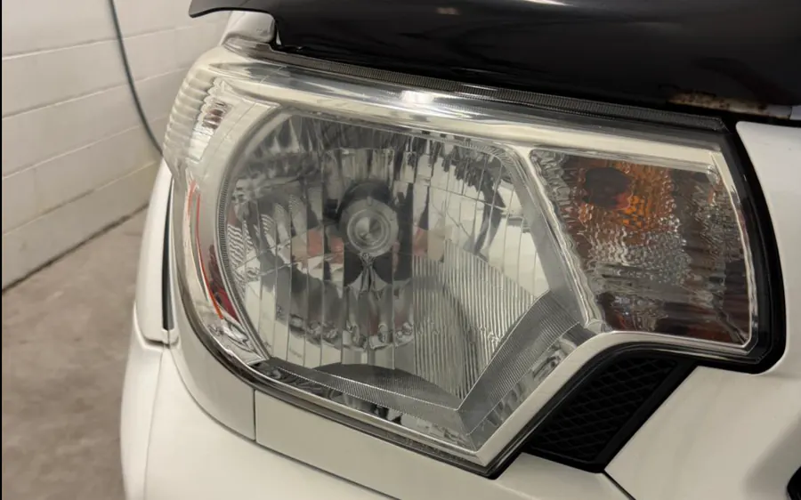 Clear headlight lens on the same Toyota Tacoma after headlight restoration